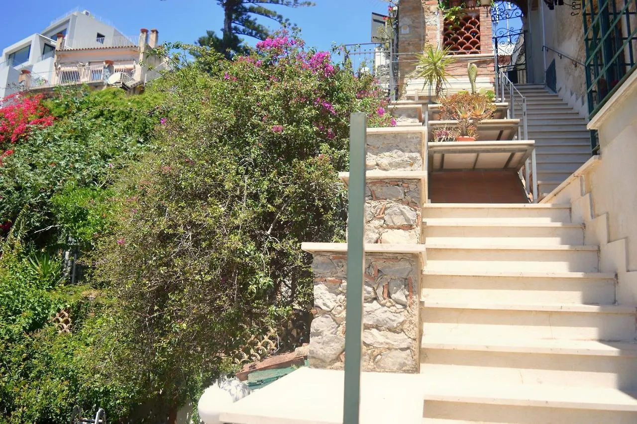 شقة Casa Costa تاورمينا 0*,  إيطاليا